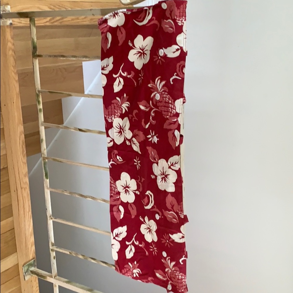 Hawaiian print valance